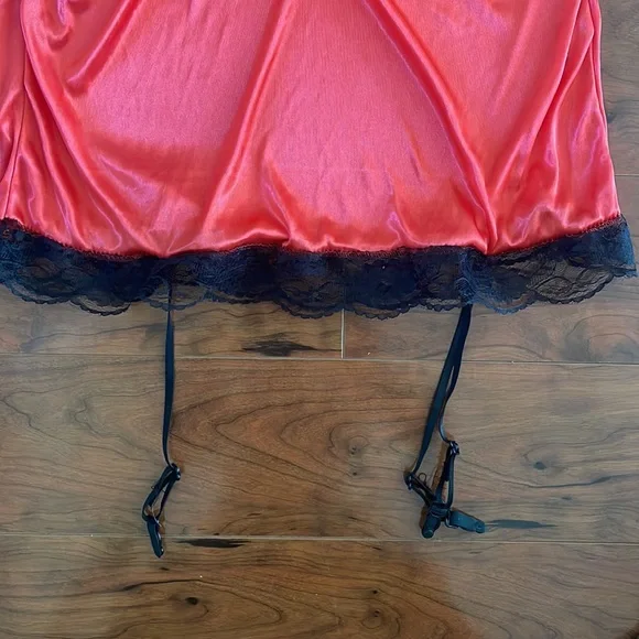 Red and Black Silky One Piece Lingerie Slip Top - Picture 5 of 5